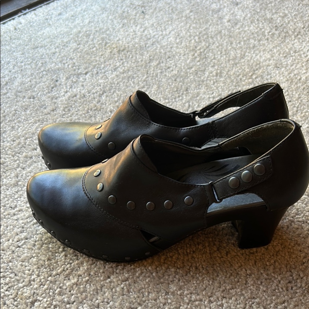 Black leather Dansko high heels - Picture 2 of 9